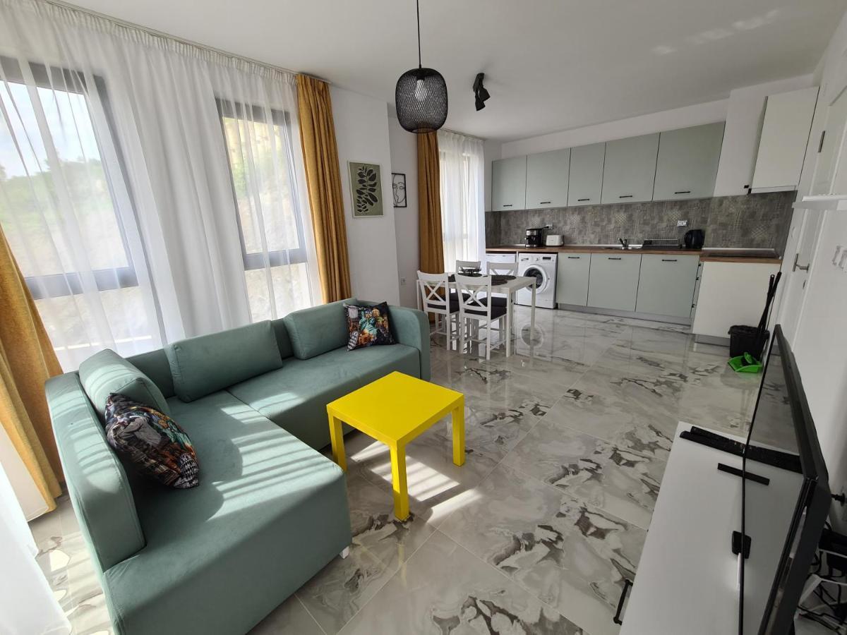 Gold Beach Apart Obzor Exterior foto