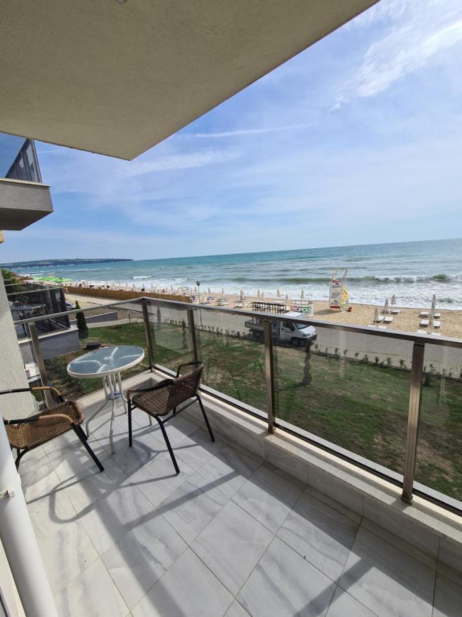 Gold Beach Apart Obzor Exterior foto